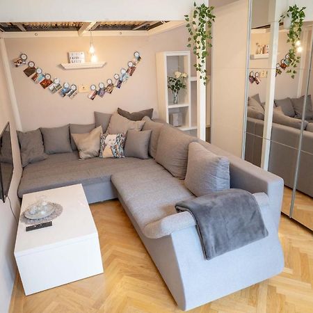 Apartamento Cozy Modern Nest In The Heart Of Vienna With Netflix Exterior foto
